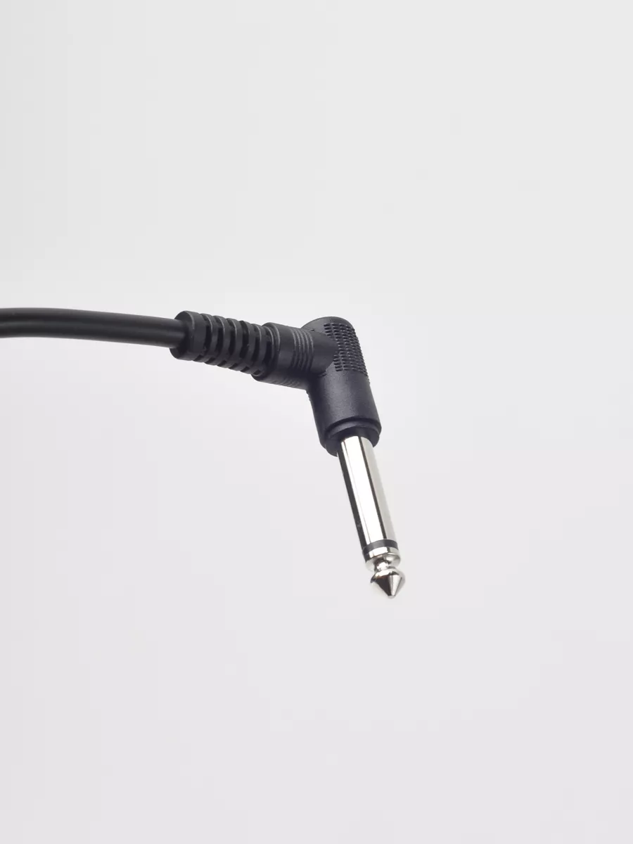 Аудиокабель с угловым штекером Jack 6.3 мм