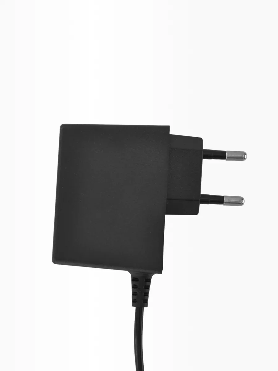 Адаптер для ноутбуков 5V 2A 5.5х2.5 мм +2 переходника